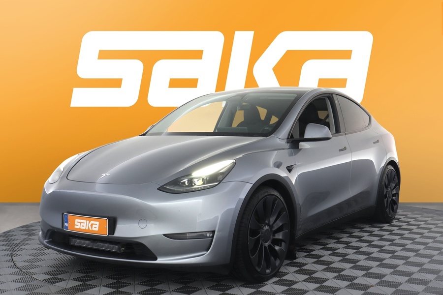 Tesla Model Y vaihtoauto