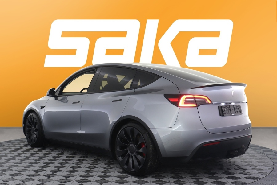 Tesla Model Y vaihtoauto