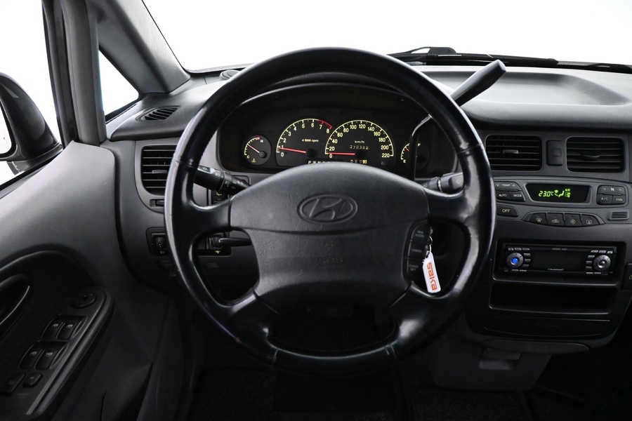 Hyundai Trajet vaihtoauto