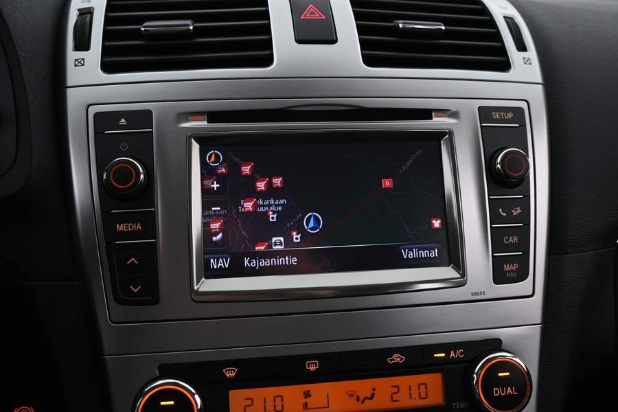 Toyota Avensis vaihtoauto