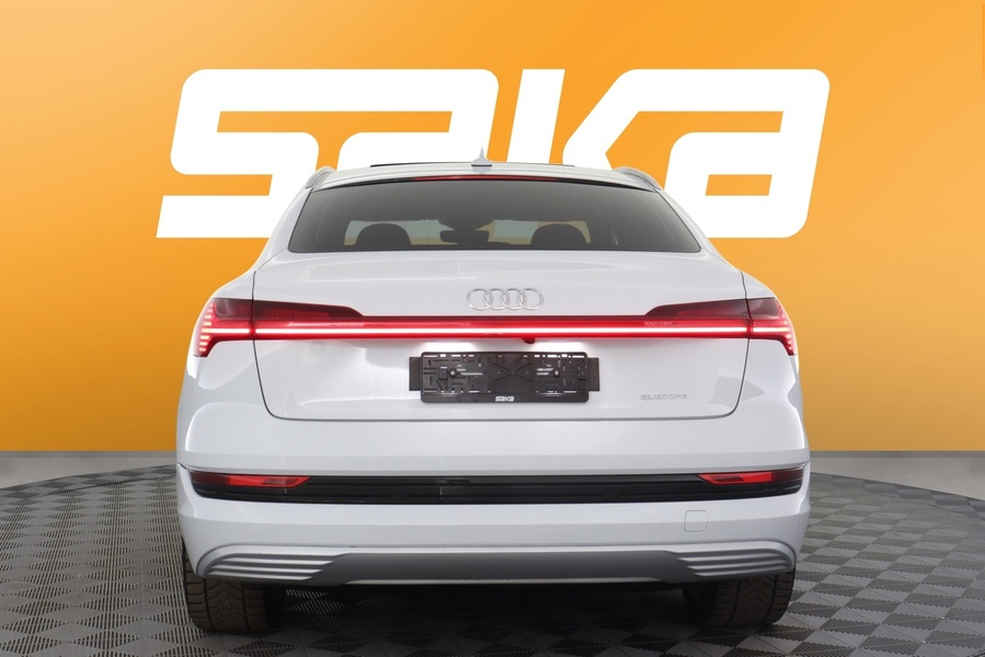 Audi e-tron vaihtoauto