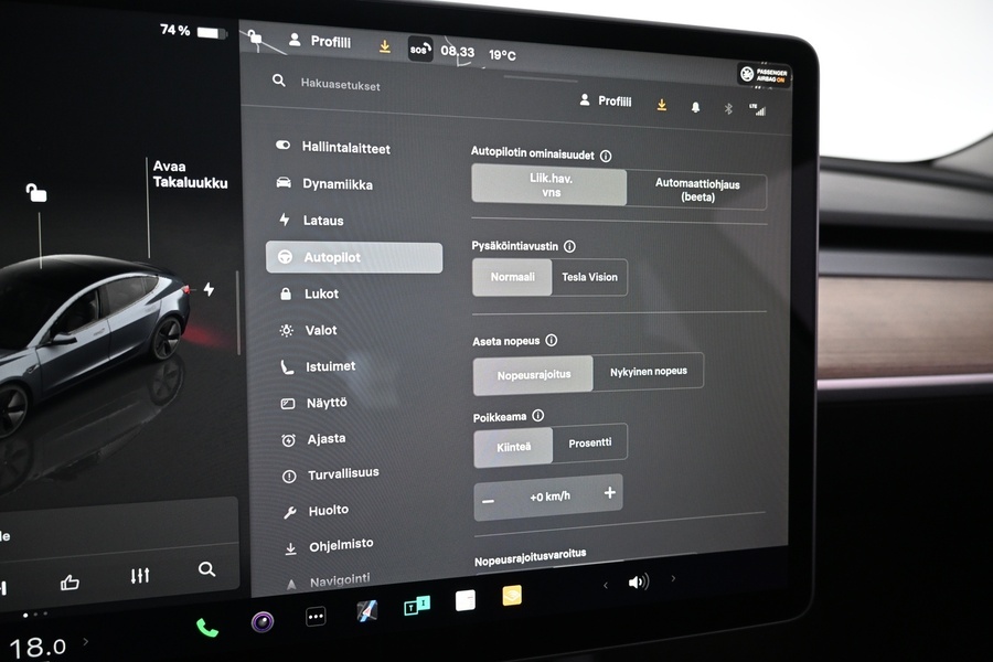 Tesla Model 3 vaihtoauto