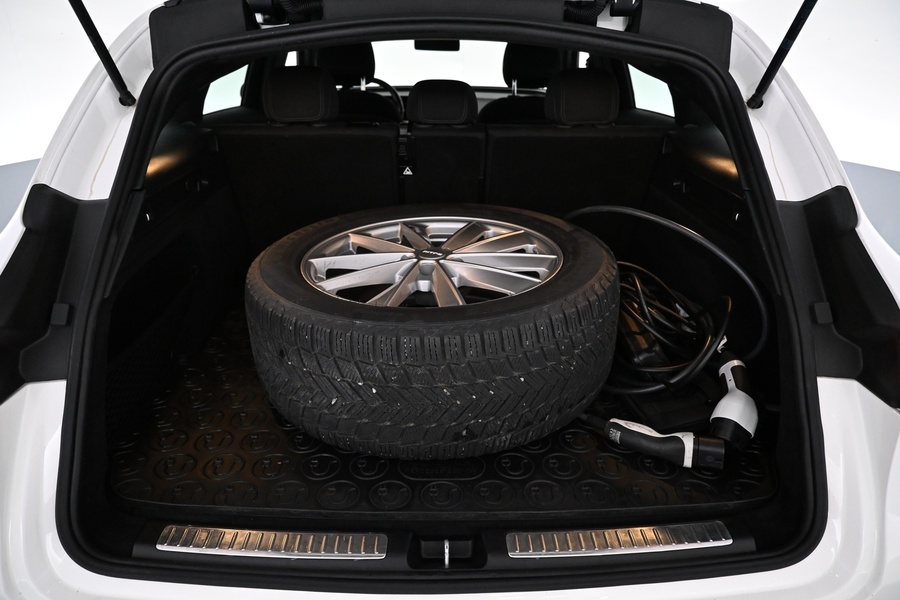 Mercedes-Benz EQC vaihtoauto