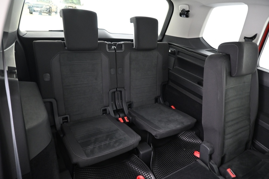 Volkswagen Touran vaihtoauto