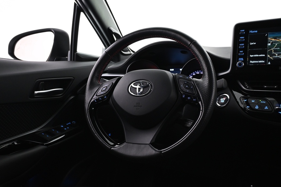 Toyota C-HR vaihtoauto