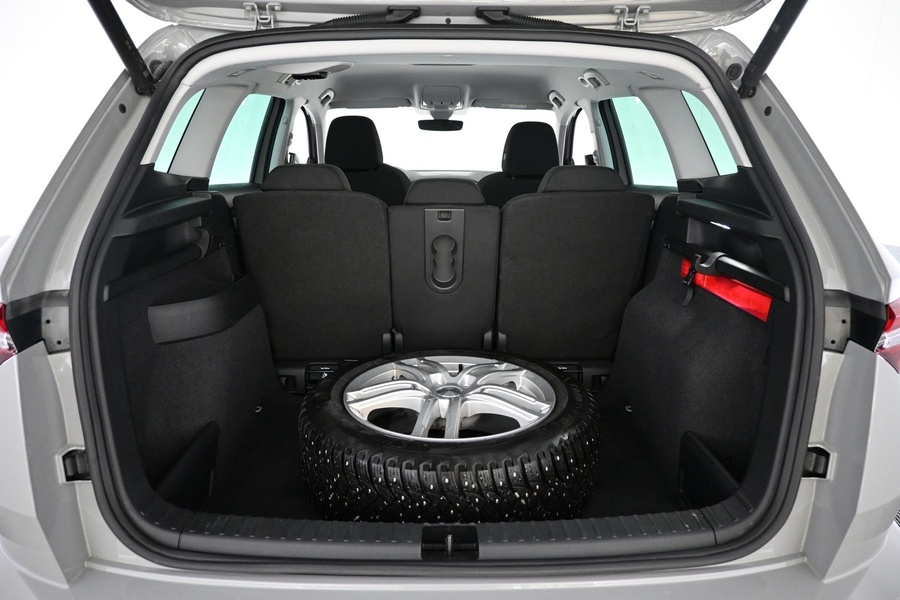 Skoda Karoq vaihtoauto