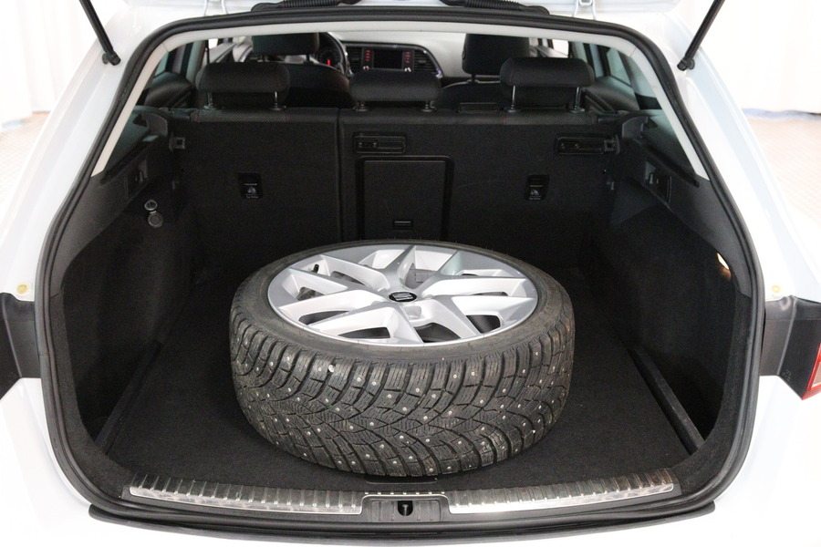 SEAT Leon ST vaihtoauto