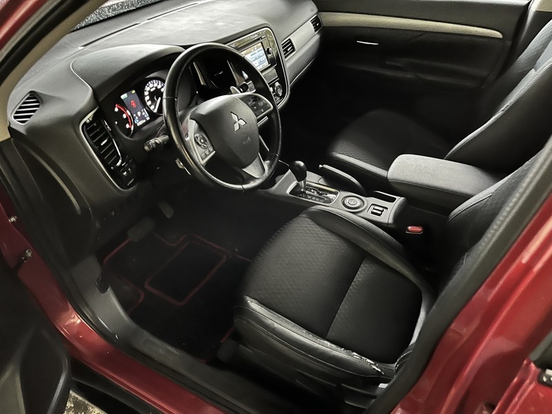 Mitsubishi Outlander vaihtoauto