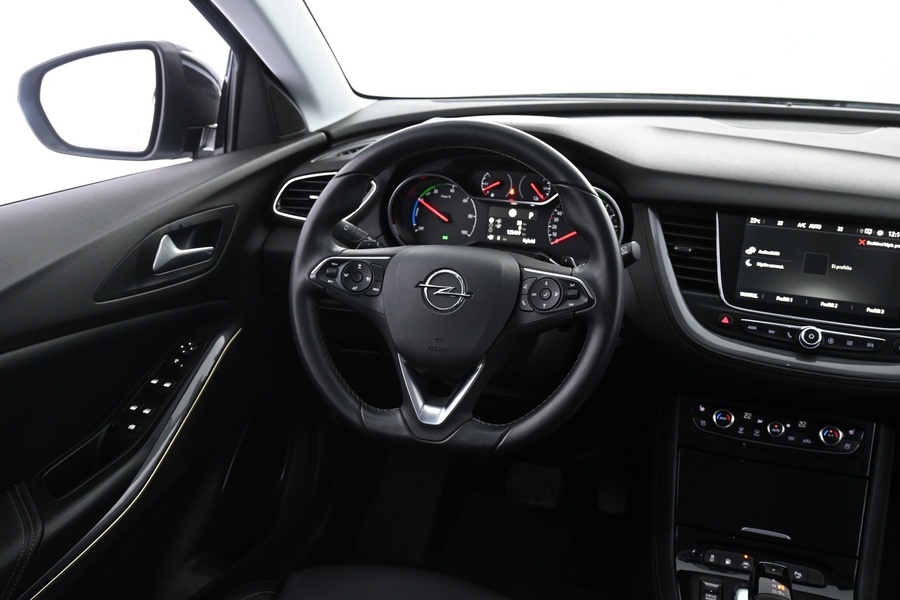 Opel Grandland X vaihtoauto