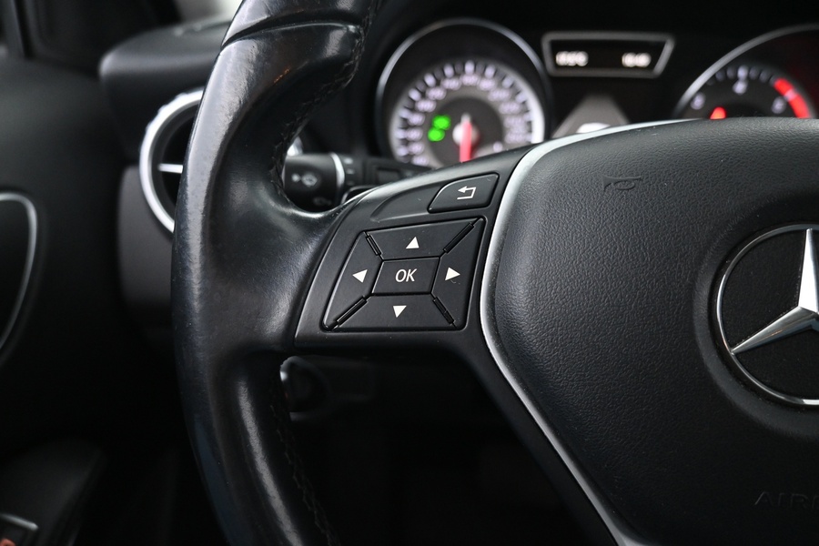 Mercedes-Benz GLA vaihtoauto