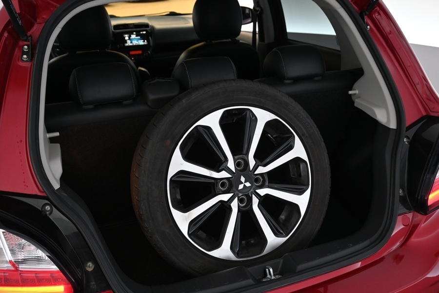 Mitsubishi Space Star vaihtoauto