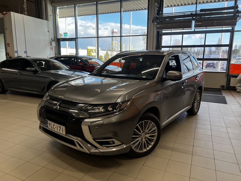 Mitsubishi Outlander PHEV vaihtoauto