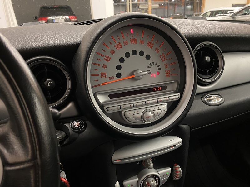 Mini Cooper vaihtoauto