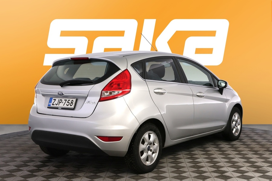 Ford Fiesta vaihtoauto