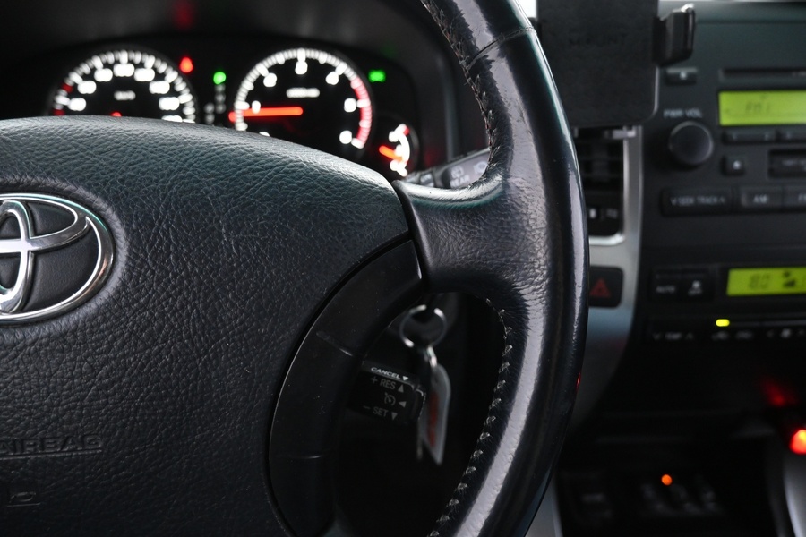 Toyota Land Cruiser vaihtoauto