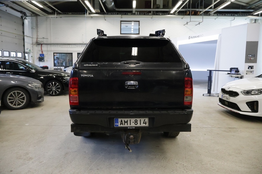 Toyota Hilux vaihtoauto