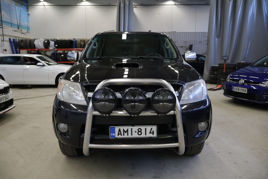 Toyota Hilux vaihtoauto