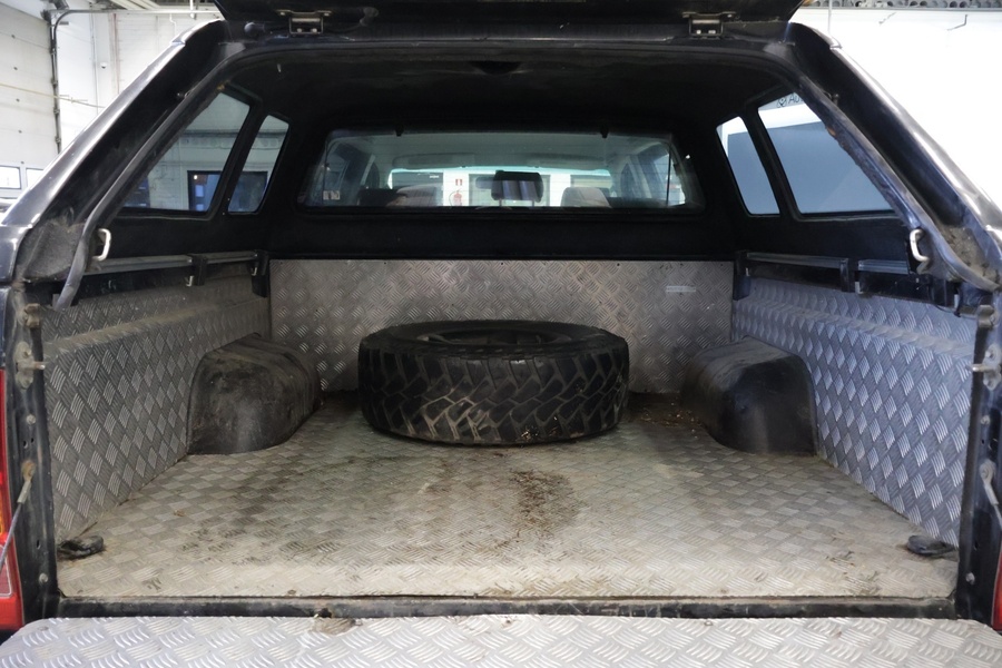 Toyota Hilux vaihtoauto