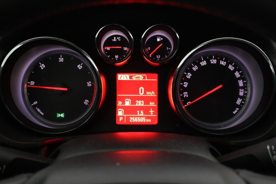 Opel Insignia vaihtoauto