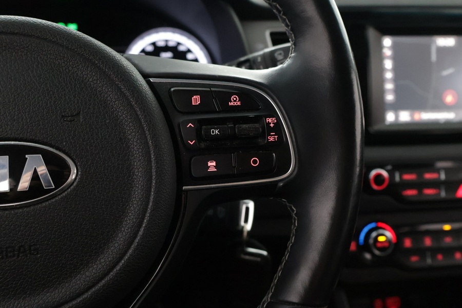Kia Niro plug-in vaihtoauto