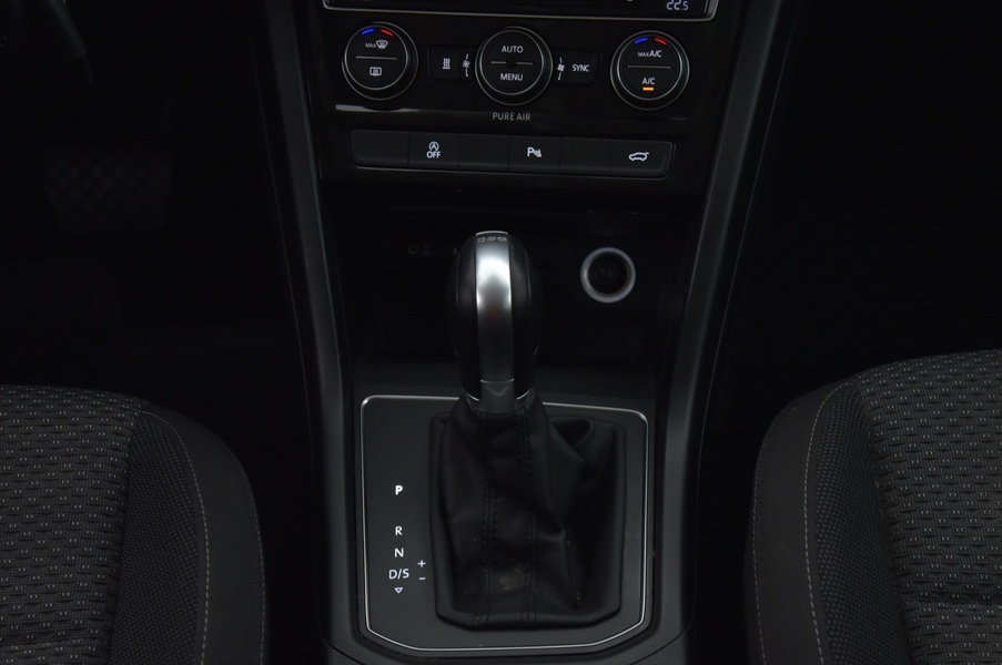 Volkswagen Touran vaihtoauto