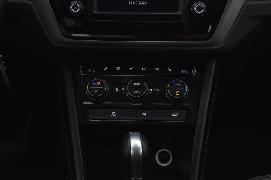 Volkswagen Touran vaihtoauto