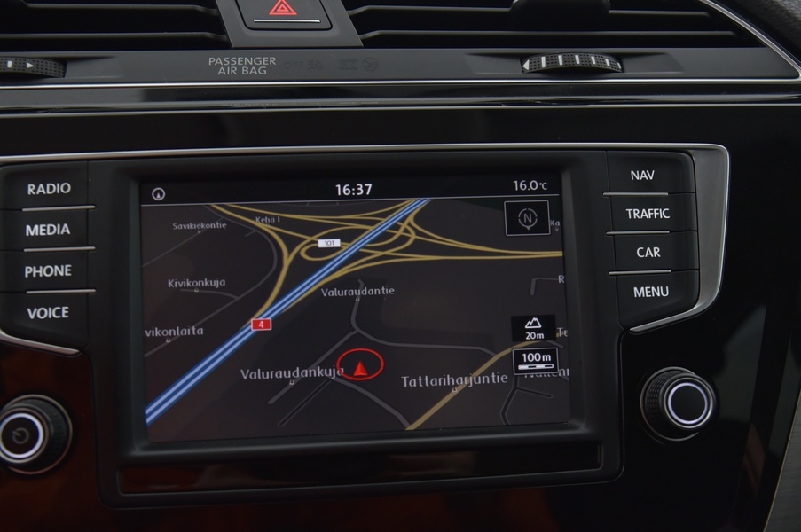 Volkswagen Touran vaihtoauto