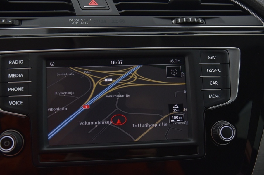 Volkswagen Touran vaihtoauto