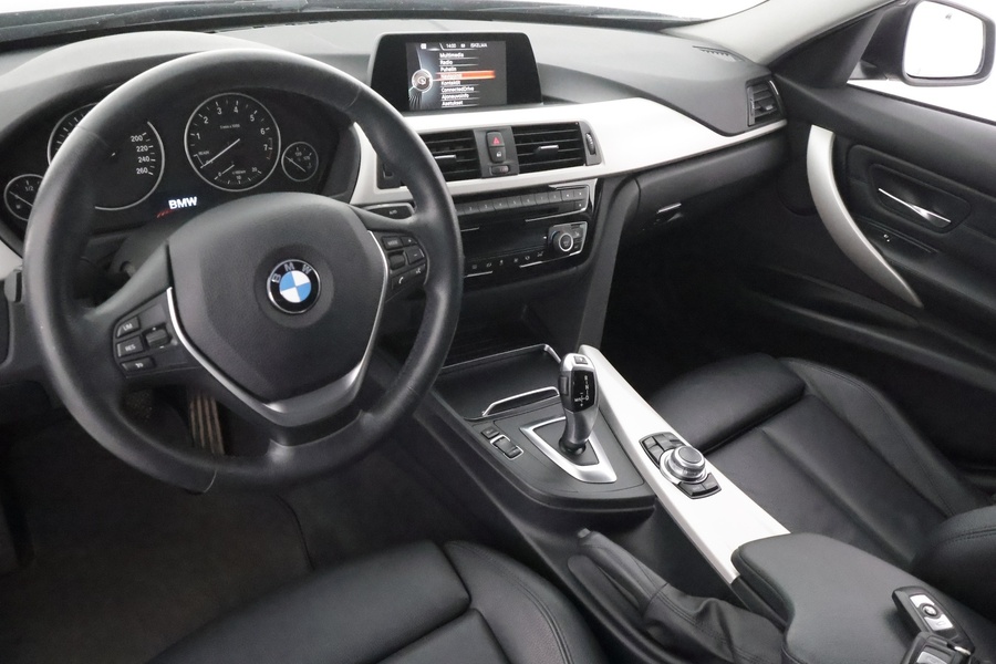 BMW 320 vaihtoauto