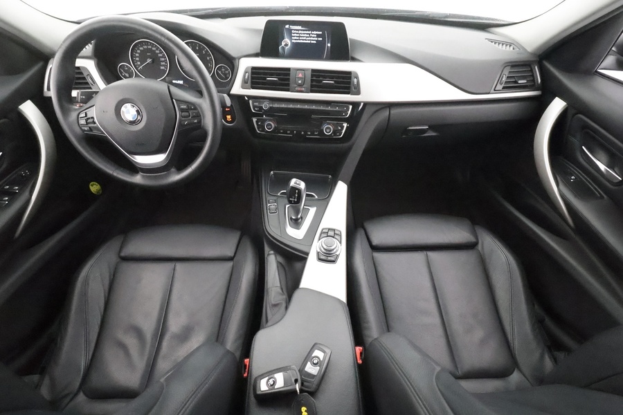 BMW 320 vaihtoauto