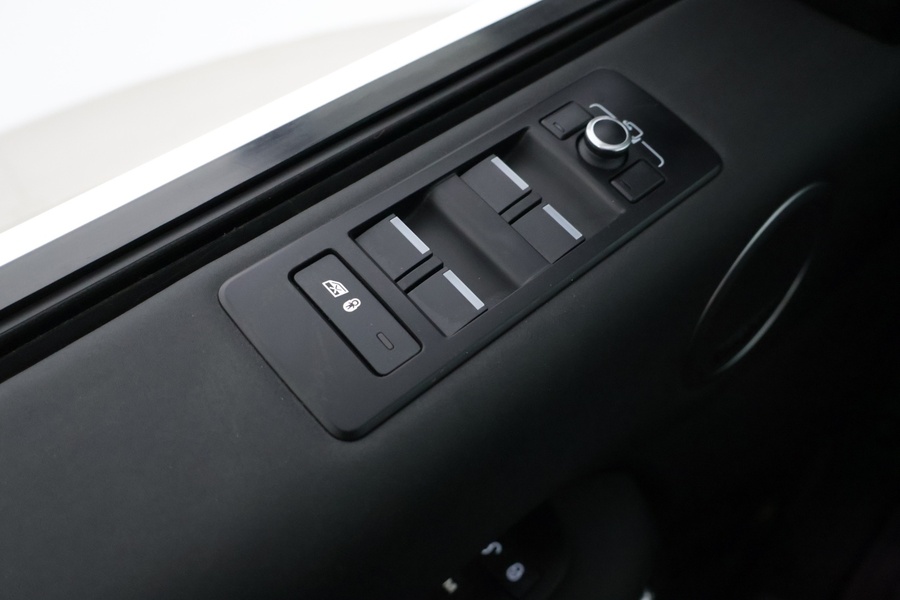 Land Rover Discovery vaihtoauto