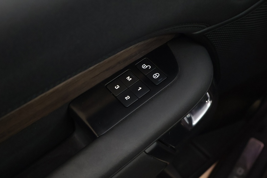 Land Rover Discovery vaihtoauto