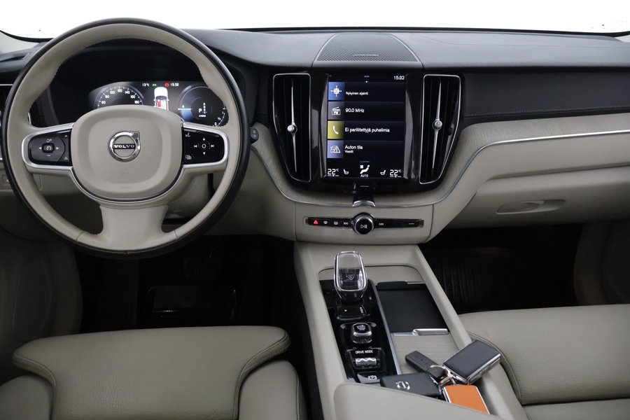 Volvo XC60 vaihtoauto