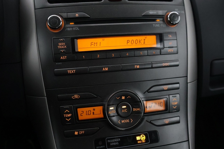 Toyota Auris vaihtoauto