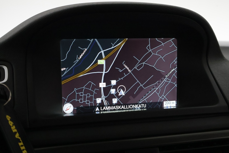 Volvo V70 vaihtoauto