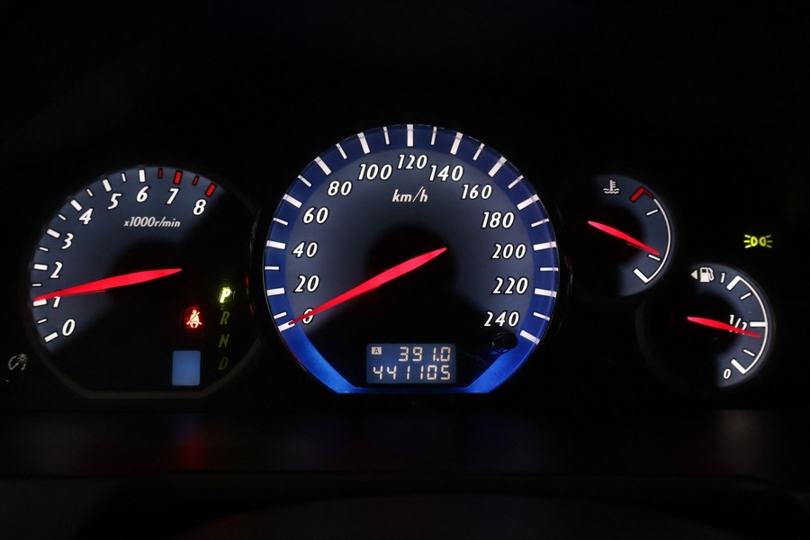 Mitsubishi Grandis vaihtoauto