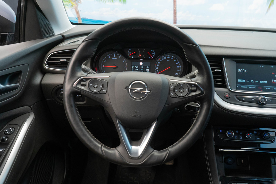 Opel Grandland X vaihtoauto