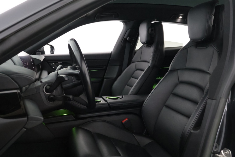 Porsche Taycan vaihtoauto