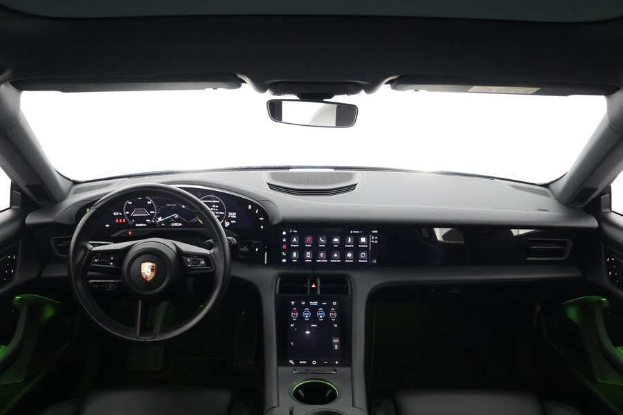 Porsche Taycan vaihtoauto