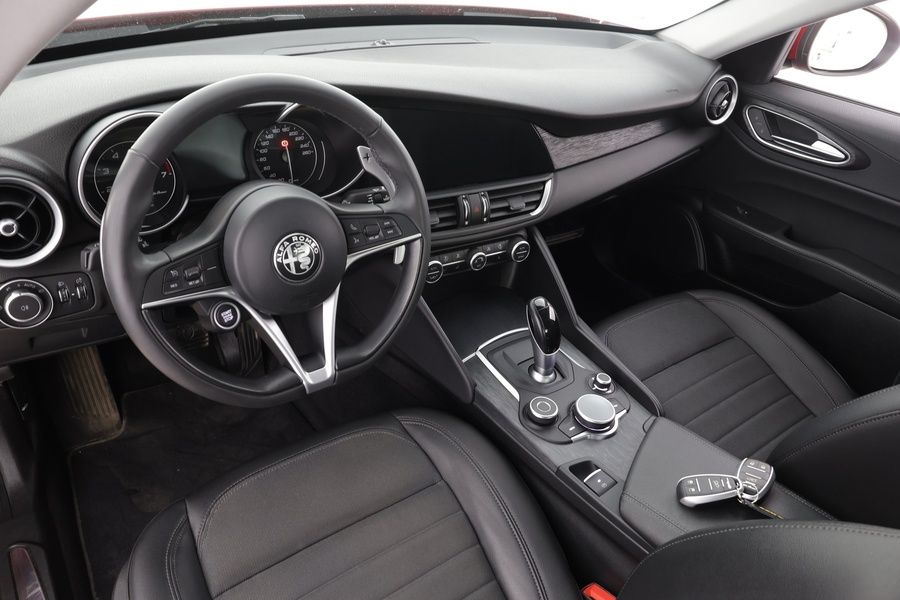 Alfa Romeo Giulia vaihtoauto