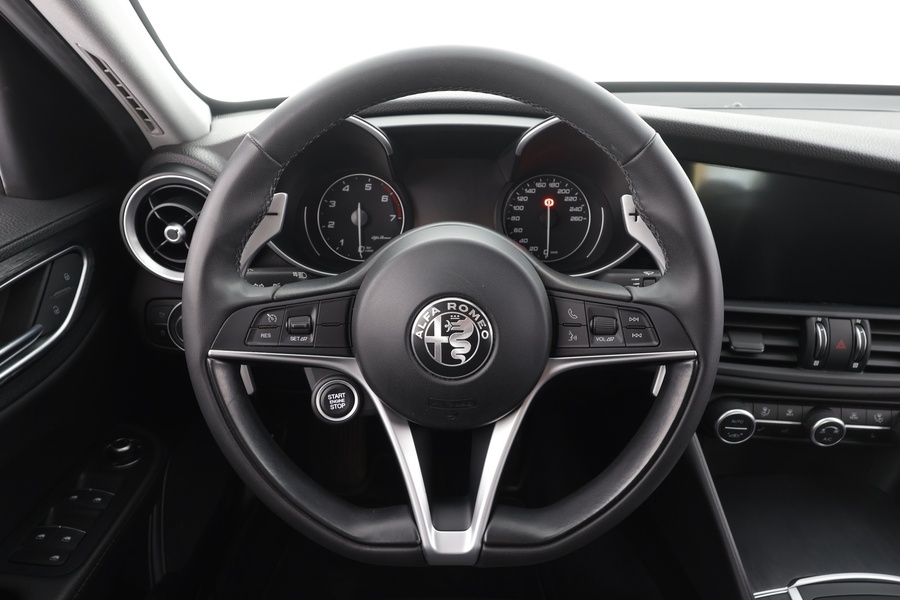 Alfa Romeo Giulia vaihtoauto