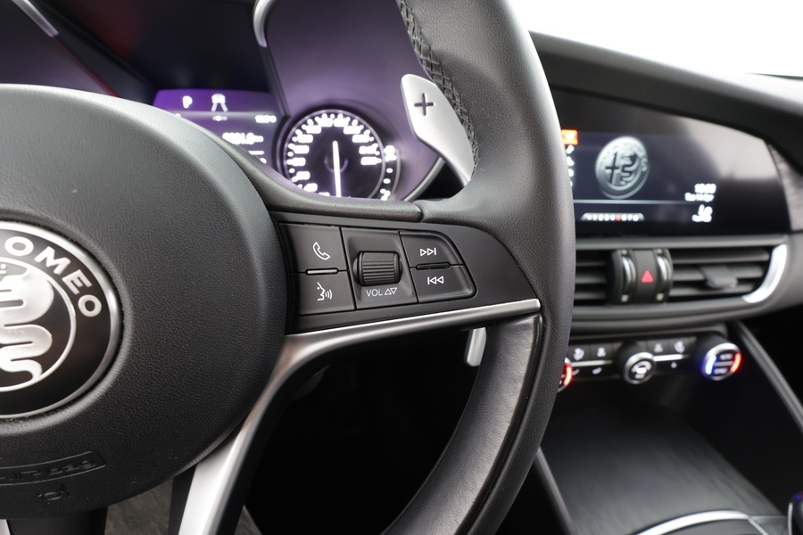 Alfa Romeo Giulia vaihtoauto