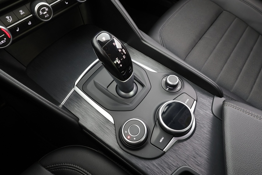 Alfa Romeo Giulia vaihtoauto