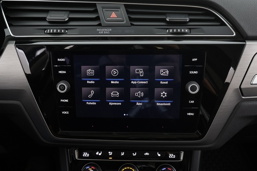 Volkswagen Touran vaihtoauto