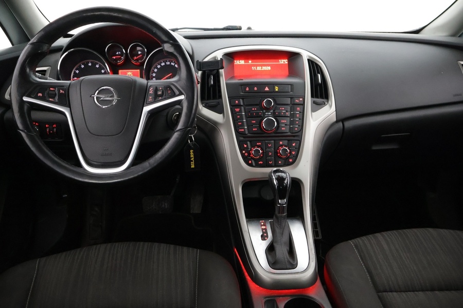 Opel Astra vaihtoauto