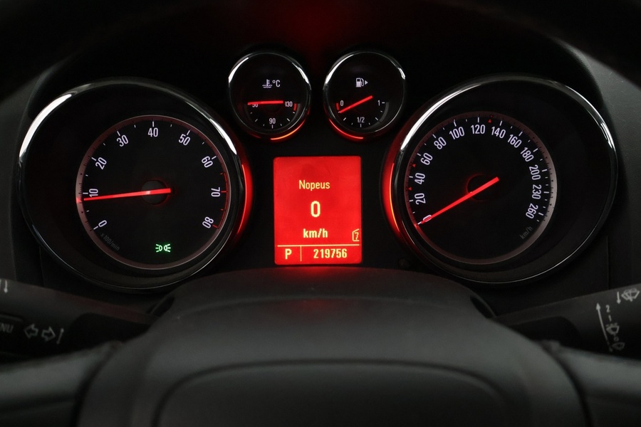 Opel Astra vaihtoauto