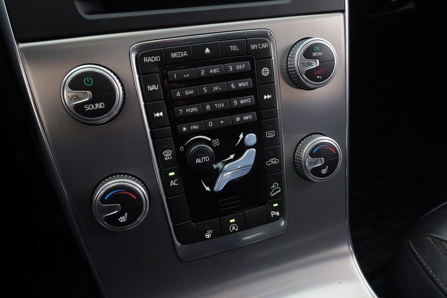 Volvo V60 Cross Country vaihtoauto