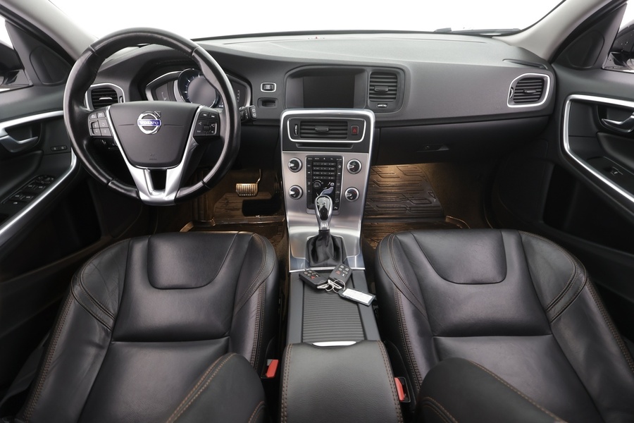 Volvo V60 Cross Country vaihtoauto