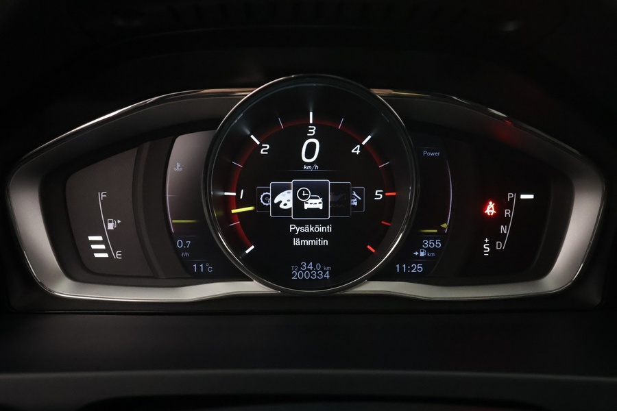 Volvo V60 Cross Country vaihtoauto