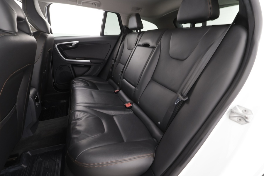 Volvo V60 Cross Country vaihtoauto